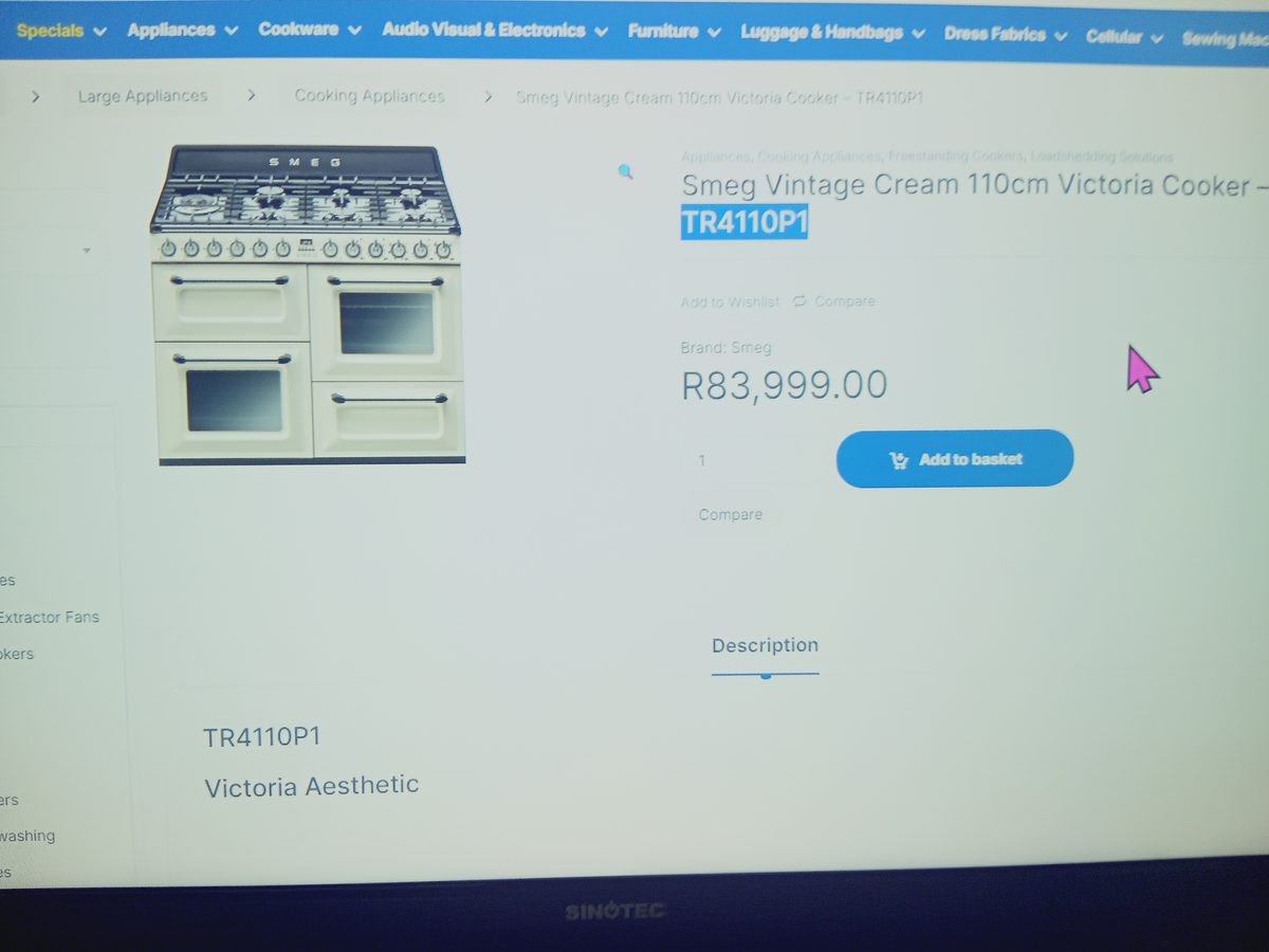 Smeg Vintage Cream Victoria Cooker listing showing a price of R83,999